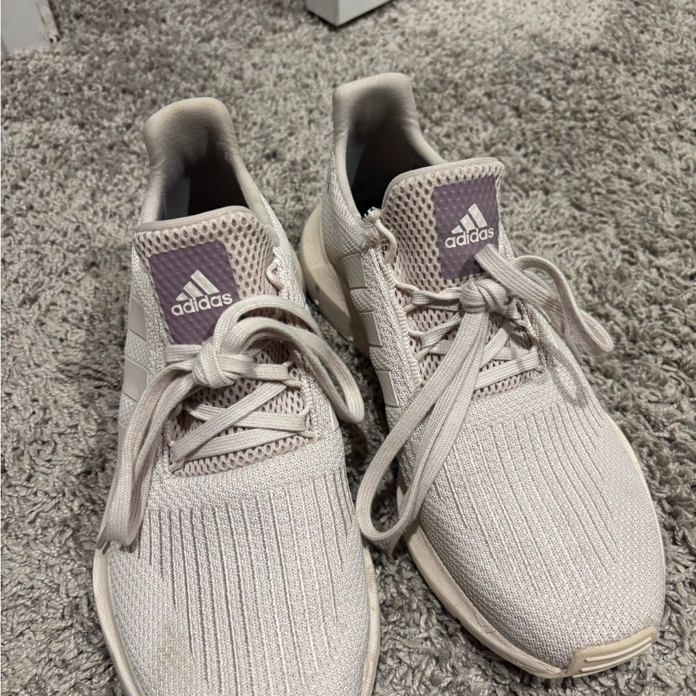 Adidas women’s swift 1.0 pale purple/pink